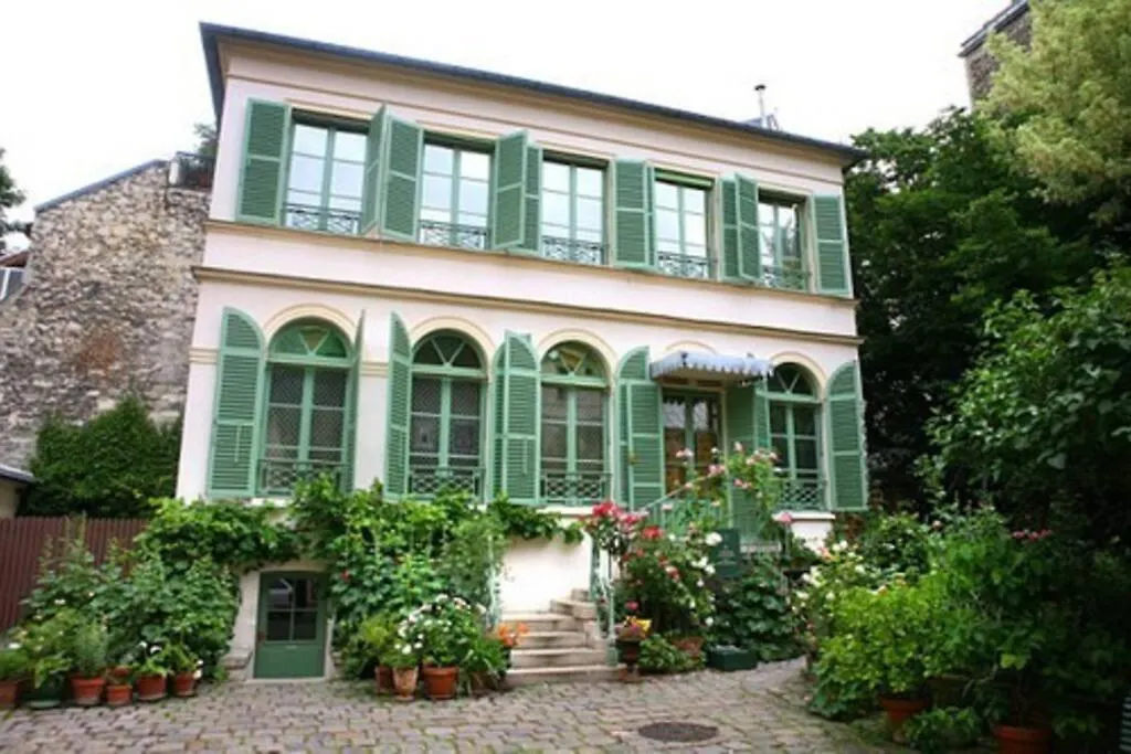 Appartamento Spacious And Bright 2 Bedroom Apartment, Typically Parisian, Montmartre-Opera, Central Parigi